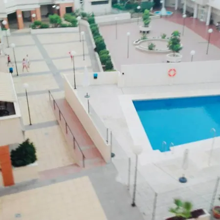 Vivienda De Vacaciones Con Piscina Y Wifi En Teatinos Málaga