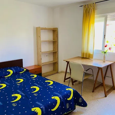 Vivienda De Vacaciones Con Piscina Y Wifi En Teatinos Málaga